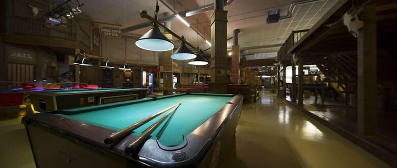 City West Hotel & Restaurant