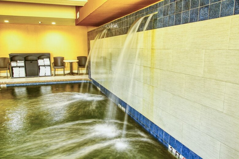 Hotel Comfort Suites Waco North
