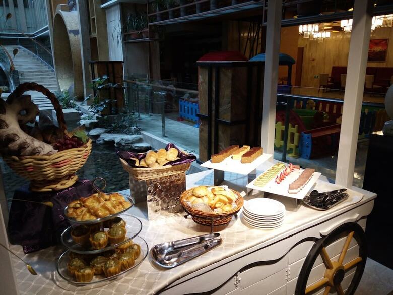 Century Sunshine Hotel - Emeishan
