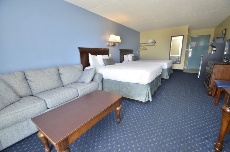 Apartamento Coastal Palms Inn & Suites
