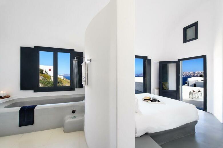 Ambassador Aegean Luxury Hotel And Suites