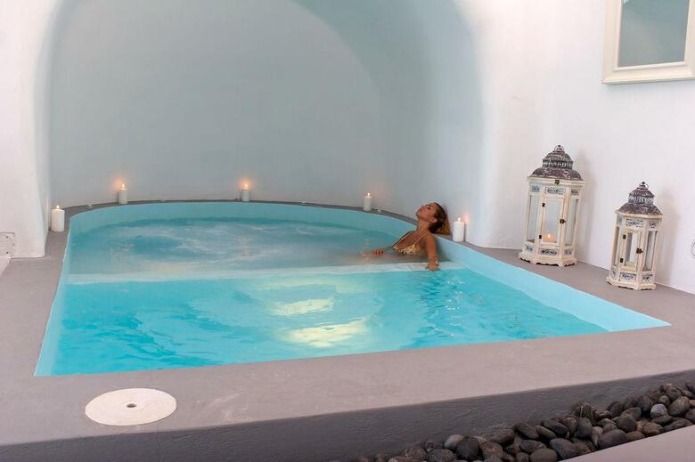 Ambassador Aegean Luxury Hotel And Suites