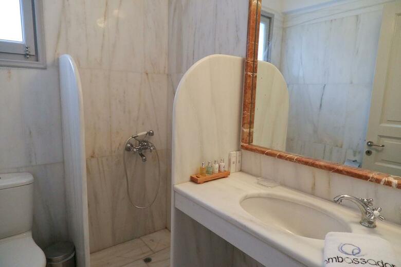 Ambassador Aegean Luxury Hotel And Suites