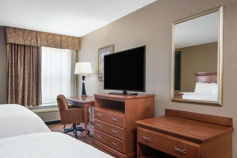 Hotel Hampton Inn South Heritage Park