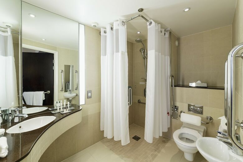 Hotel Doubletree By Hilton London Heathrow Airport