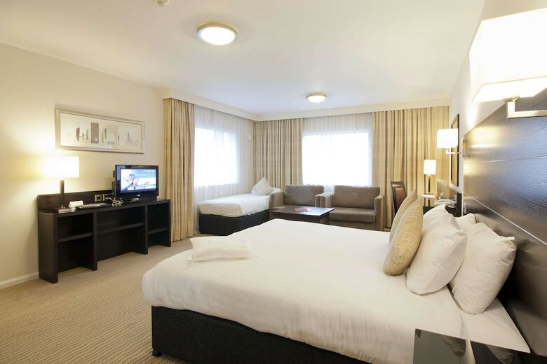 Hotel Doubletree By Hilton London Heathrow Airport