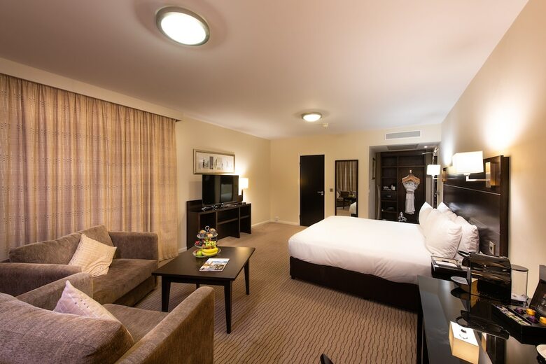 Hotel Doubletree By Hilton London Heathrow Airport