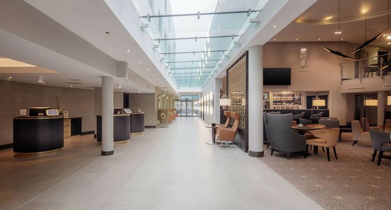 Hotel Doubletree By Hilton London Heathrow Airport
