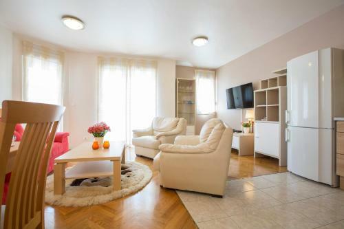 Apartamentos Cro Jet Set On The Beach