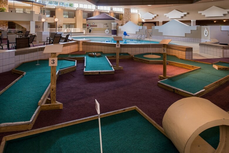 Hotel Ramada By Wyndham Midtown Grand Island
