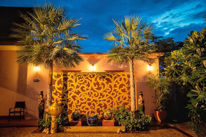 Hotel Ploykhumthong Boutique Resort