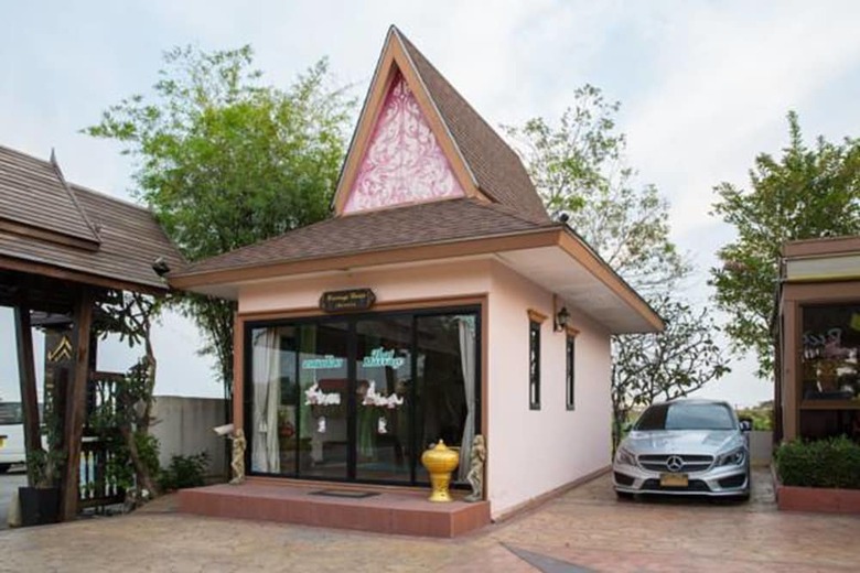 Hotel Ploykhumthong Boutique Resort