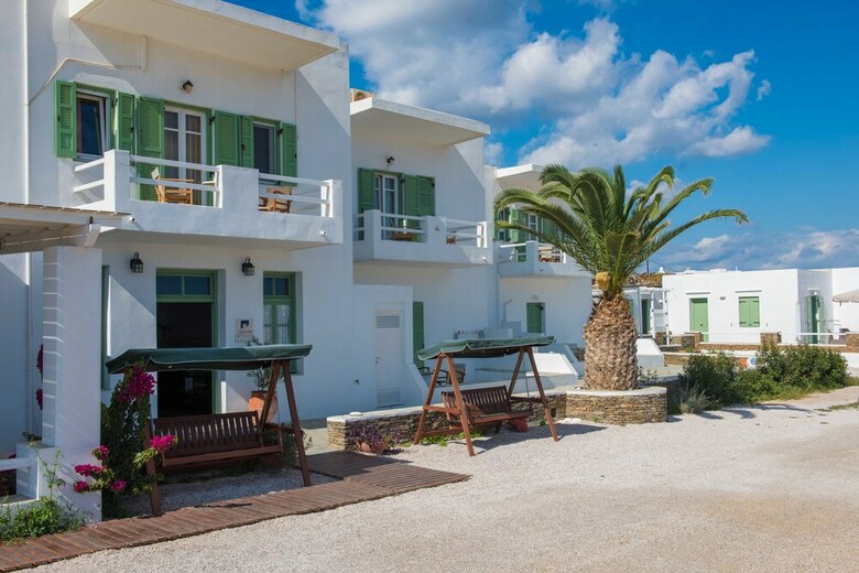 Bed & Breakfast Rooms & Apartments Archontou