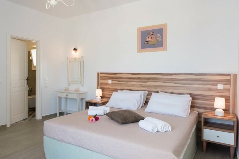 Bed & Breakfast Rooms & Apartments Archontou