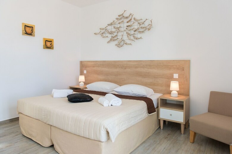 Bed & Breakfast Rooms & Apartments Archontou