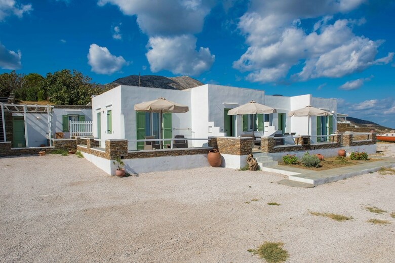 Bed & Breakfast Rooms & Apartments Archontou