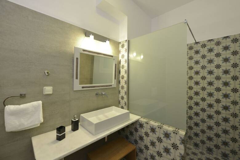 Bed & Breakfast Rooms & Apartments Archontou