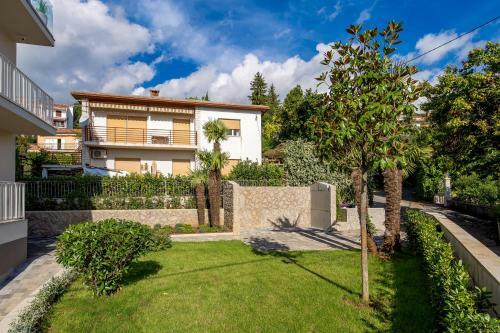 Apartments Rona Erea Icici