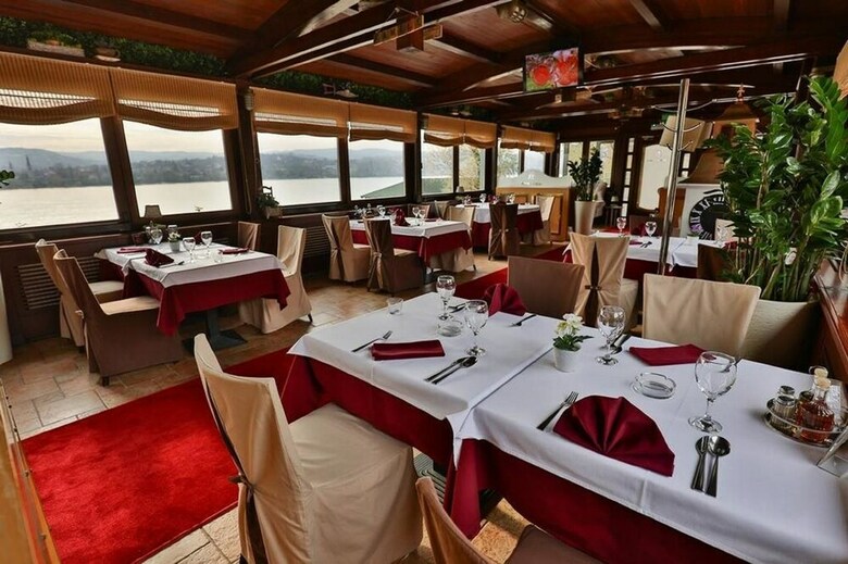 Hotel Tourist Resort Ribarsko Ostrvo