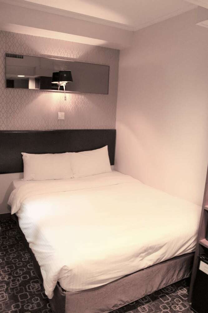 Lander Hotel Prince Edward
