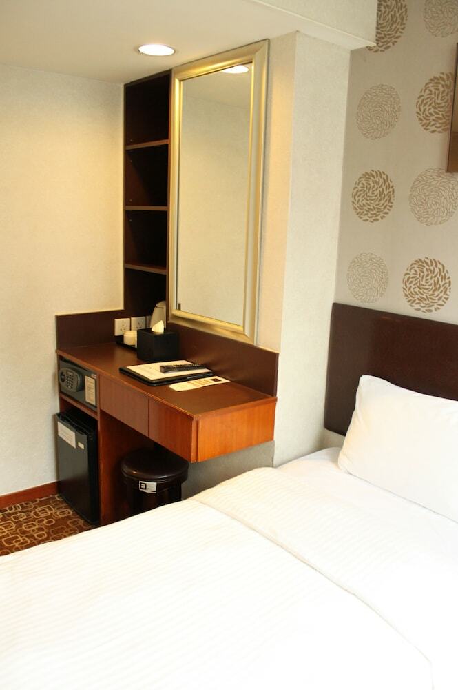 Lander Hotel Prince Edward
