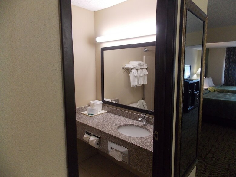 Hotel Quality Inn & Suites