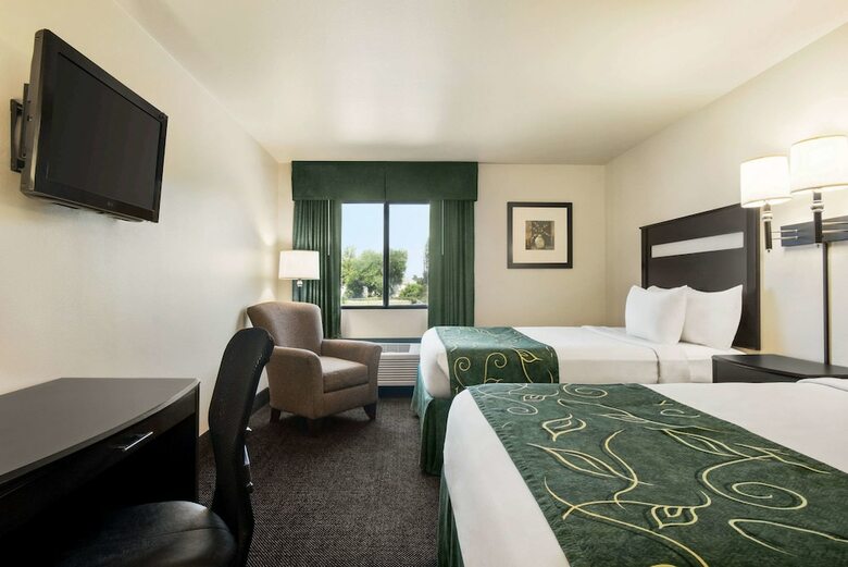 Hotel Baymont By Wyndham Glenwood