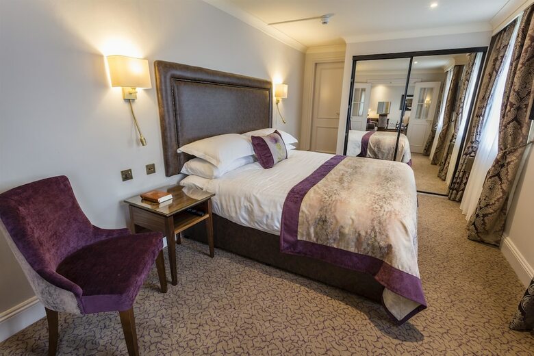 The Swans Nest Hotel