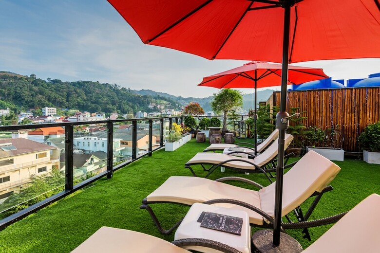 Hallo Patong Hotel & Restaurant