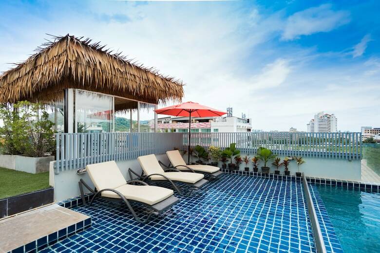 Hallo Patong Hotel & Restaurant