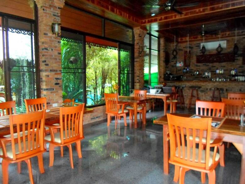 Apartamento Hotel Khao Sok & Spa