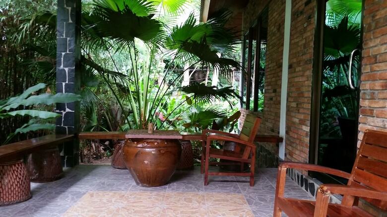 Apartamento Hotel Khao Sok & Spa
