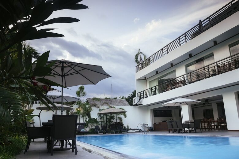 Hotel Ipil Suites Puerto Princesa