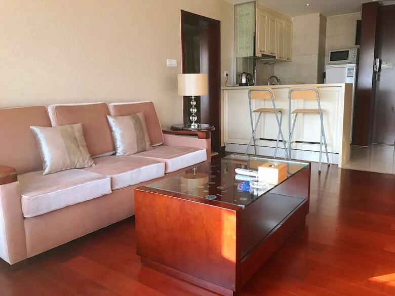 Jing'an Ziyuan Apartment