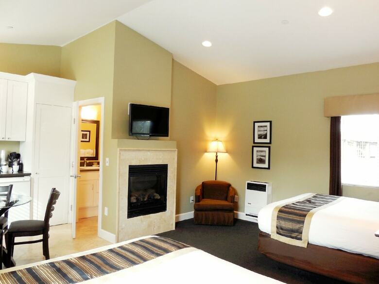 Motel Sea Breeze Inn And Cottages