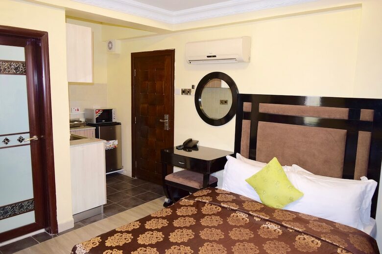 Aparthotel New Avon Apartments