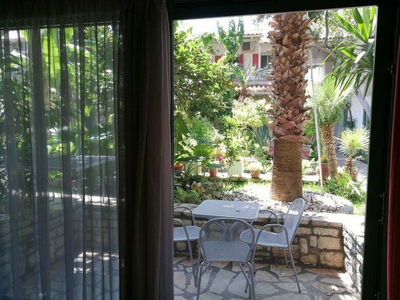 Aparthotel Rouda Bay Hotel