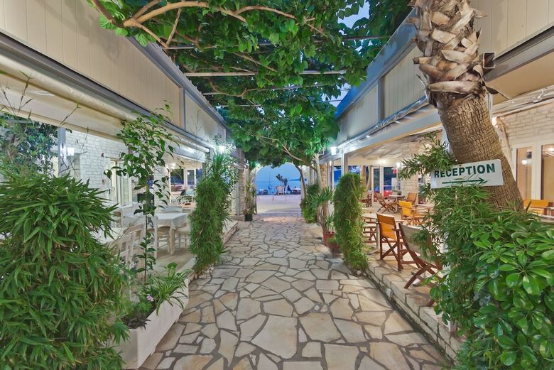 Aparthotel Rouda Bay Hotel