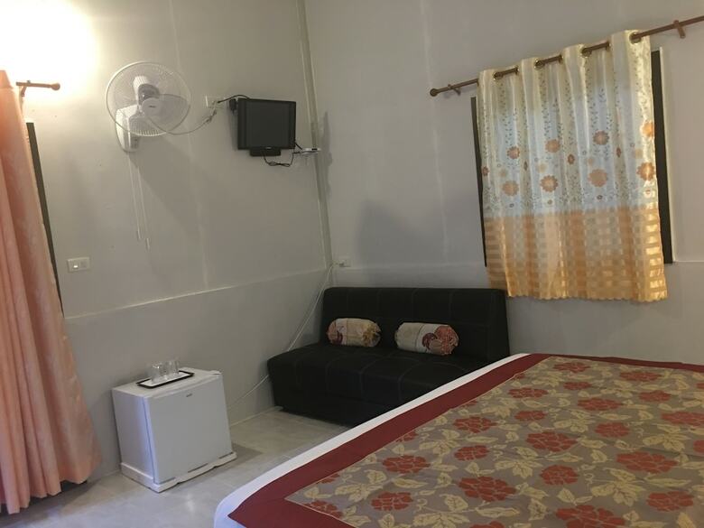 Hotel Khao Sok Evergreen House