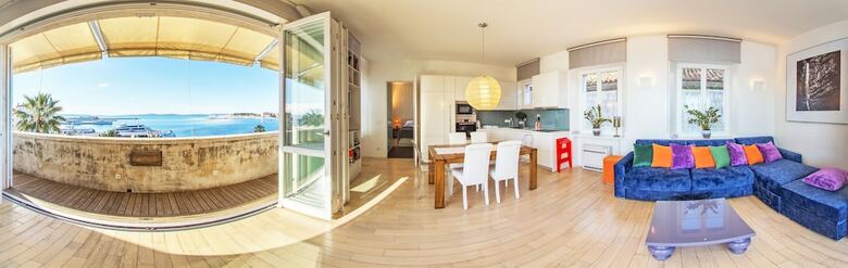 Apartamentos Riva Luxury Suites