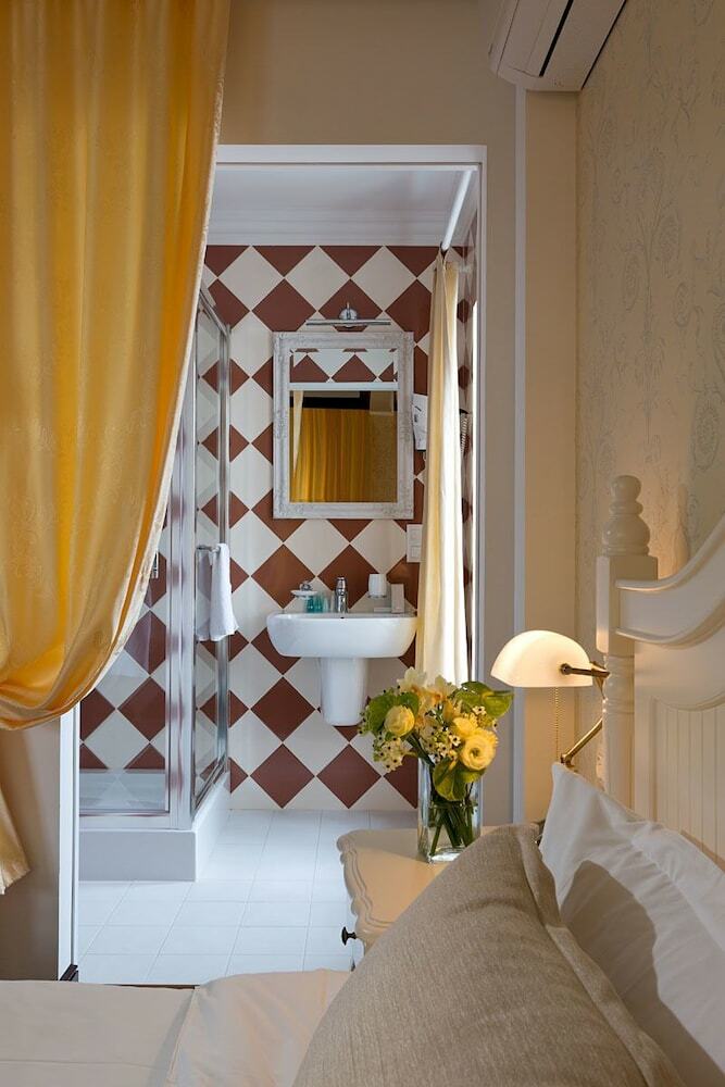 Posada de Gaulle Boutique Hotel