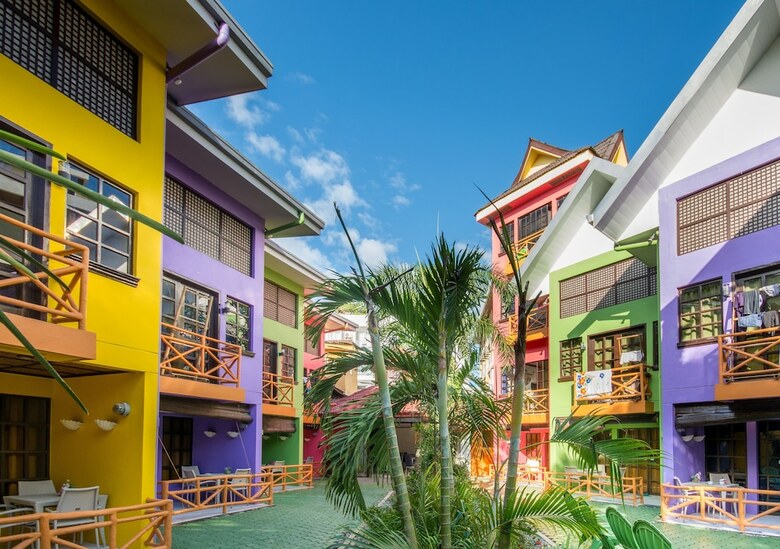Hotel The Club Ten Beach Resort