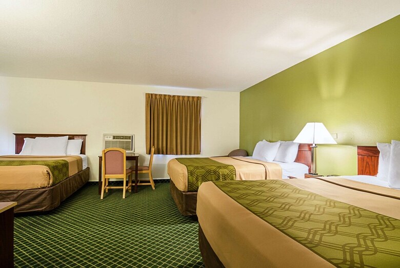 Motel Econo Lodge Hays I-70