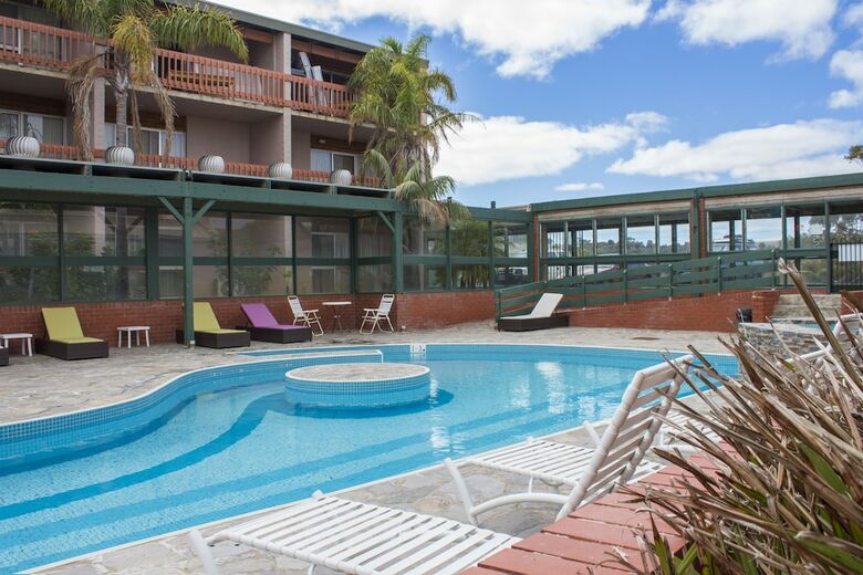 New Terry Hotel & Golf Resort