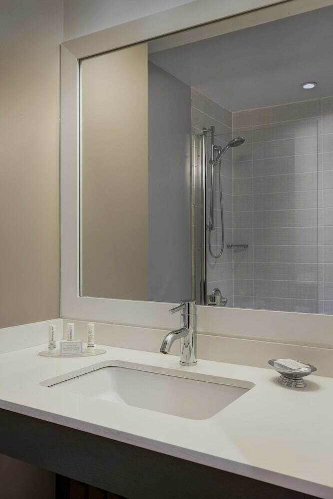 Hotel Courtyard By Marriott New York Jfk Airport
