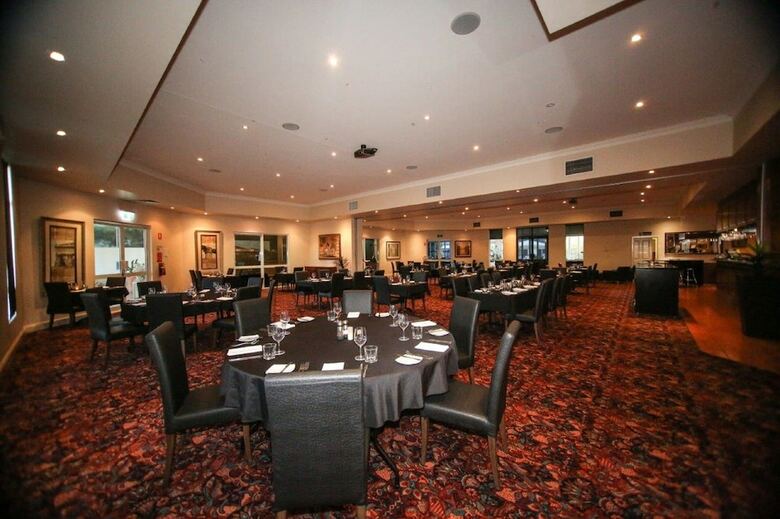 Motel Roma Explorers Inn