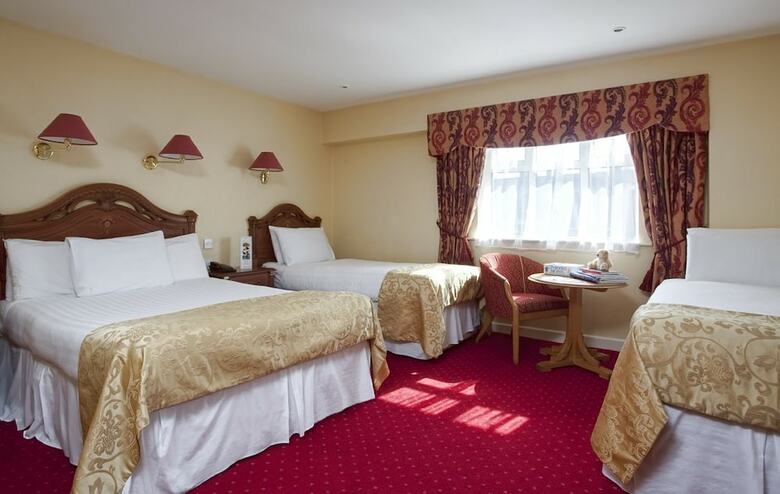 The Royal Hotel And Leisure Centre