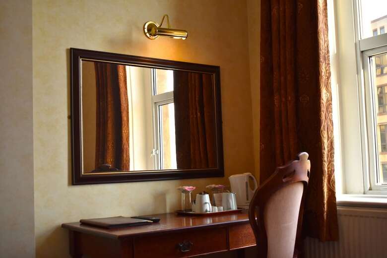 Queen's Hotel, Portsmouth Ltd.