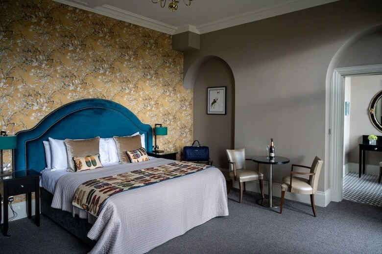 Queen's Hotel, Portsmouth Ltd.