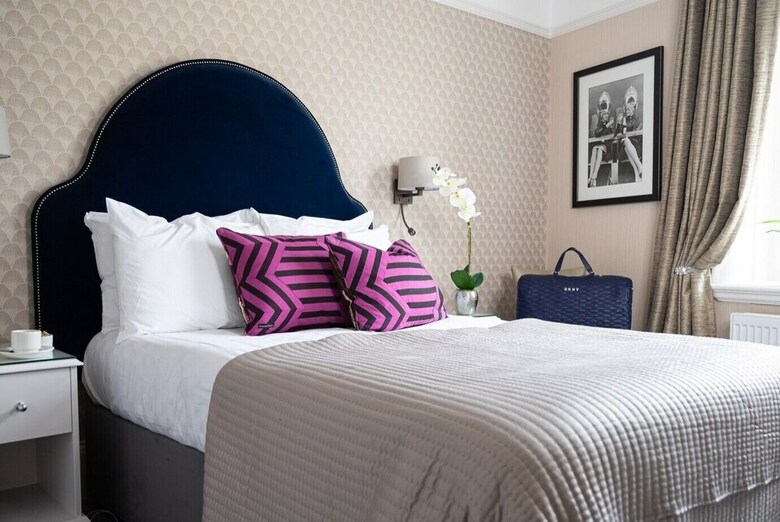 Queen's Hotel, Portsmouth Ltd.